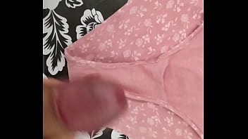Preview 1 of Pron Amricain - Corrida en bragas de mi mujer 81