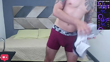 Preview 1 of Nuw Shil Xxxx Video - Anthony se masturba en su nuevo cuarto y es hermoso
