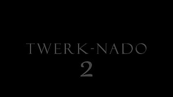 Preview 1 of Rajestani Sxi - TWERKNADO Mia Moore Shows her Riding Skills *NEW SCENE*