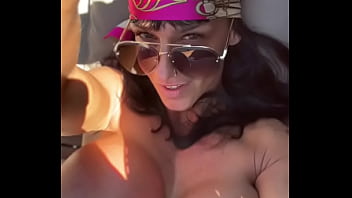 Preview 1 of Old Lady Vintage Hotmoza - Cindy landolt