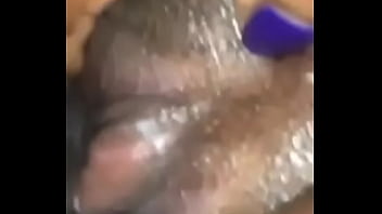Preview 3 of Teen Threesome Movies - Napenda kutombwa njoo na wewe