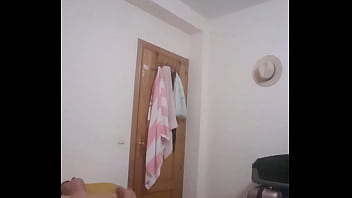Preview 3 of Ann Filled - Me masturbo solo en casa con ganas de follar