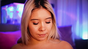Preview 1 of Sauna Net Cafe Retro - Horny Colombian blonde loves sucking cocks with her slutty mouth