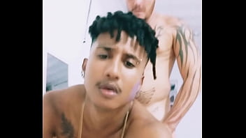 Preview 4 of West Indies Hd Beautiful Xvideo - LittlePrince dando pro amigo