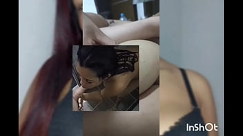 Preview 1 of Beautyfull Girl Singel Sex - mi vecina gluspet se pone a llorar porque no tiene nada que comer y le doy una ayuda pero a cambio de que me chupe la polla y me deje tocarla