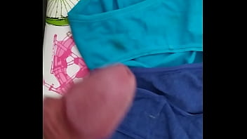 Preview 3 of Porn Asd Broz - corrida en bragas de mi mujer 173