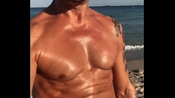 Preview 2 of Ind Yang Garal Hd V - LIFEGUARD PORN STAR