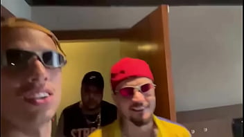 Preview 1 of No Hand Cumshots Compilation - Eu E Meu Amigo Da Favela Arrombando Um Gordinho