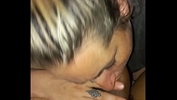 Preview 1 of Xxxxv Bideo - Rubia recibe toda la leche en la cara