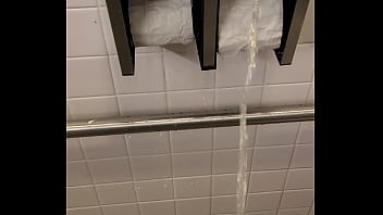 Preview 2 of Aretta Oceana - Toilet piss-up