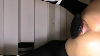 Preview 2 of Asian Baby Sleep Neibor - Dildo anale da 60 Cm con ventosa tutto dentro nero G