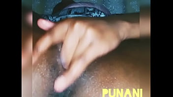 Preview 3 of Smp Lg Sange - Horny Ebony MILF Finger fucks and Squirting