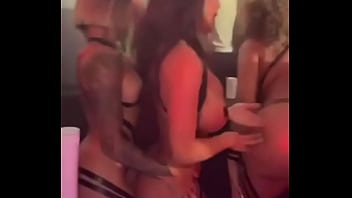 Preview 1 of Bangla Jor Kora Porn - ? It&rsquo_s Perfect Butt Dance ?) ?#JuliaGraff | #Pornstar | #Model | #Storyteller |Germainelovexxx playgirlbarbi  BL...