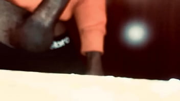 Preview 2 of Ge Du 19 Ans - Bust a nut on a backwood