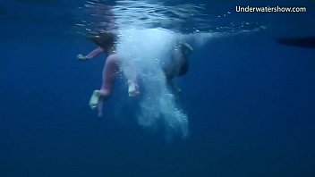 Preview 2 of Alex Stepdad - Hot girls on tenerife in the sea