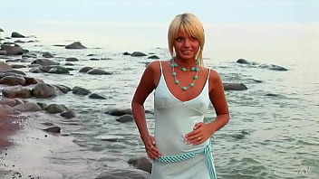 Preview 1 of Free Download Forced Sex - Teen Goddess Masha Loves To Provocate Boners On The Beach!