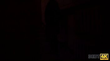 Preview 1 of Tammy Lesbian - DEBT4k. La directrice du club de nuit Monica Wet vend la chatte