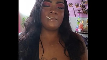 Preview 4 of A Volta De Cris Bel - Smoking  Prodomme The Arrogant Goddess JOI