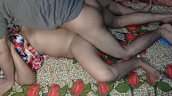 Preview 3 of Thai Kiut - कॉलेज दोस्त को घर पर मिला कयी दिनों के बाद..