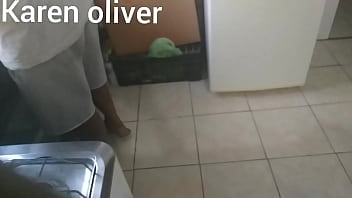 Preview 3 of Amarpalidube Xxx Video - Corno lava a lou&ccedil_a enquanto sua mulher chupa o negao escondido   * jefao