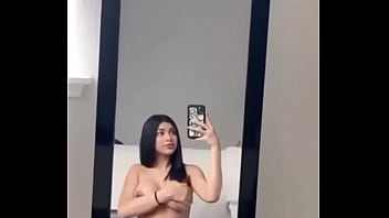 Preview 2 of Sitara Nag - Puta manda video a su novio y lo publica