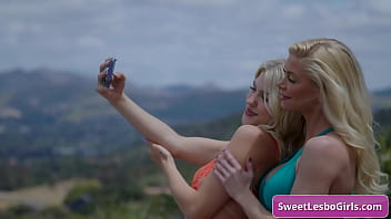 Preview 1 of Perkosa Gadis Tidur - Natural busty blonde lesbian hotties Serene Siren,  Jazlyn Ray kiss and make out on the sofa