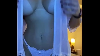 Preview 3 of 18 Yers Boye Sex - Loira peituda gostosa