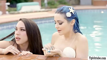 Preview 1 of Bbw Facesitting Cum - Busty TS mermaid fucks Jewelz Blus pussy