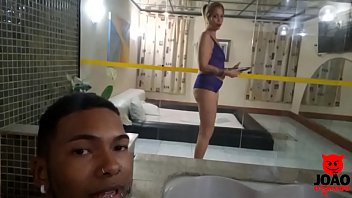 Preview 2 of Tzwzsqcmi - Bastidores no Motel Caricias no Rio de Janeiro - Joao O Safado - Fada Mel