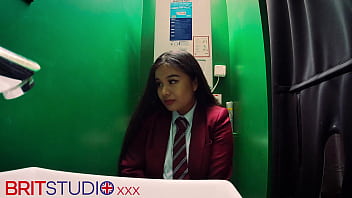 Preview 1 of Porno Em - Student Sucks Dick At The Gloryhole