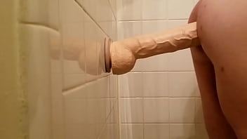 Preview 3 of Asian Sexy Dance Webcam - big dildo