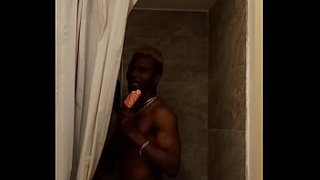 Preview 2 of Oily Tube Dancer - Blaxedaddy handsome body