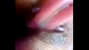 Preview 2 of New Slaves Ass - Une autre p&eacute_tasse camerounaise me montre sa chatte en appel vid&eacute_o