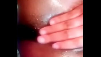Preview 4 of New Slaves Ass - Une autre p&eacute_tasse camerounaise me montre sa chatte en appel vid&eacute_o