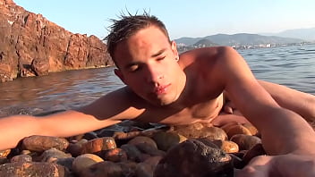 Preview 1 of Pedindo Rola E Gemendo - Extrait exclusif | Lifeguard de Ridley Dovarez avec Kevin Ass &amp_ Mack Manus