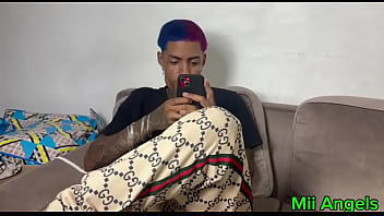 Preview 1 of Tranny Call Girl - FINGI QUE ERREI O BURACO S&Oacute_ PRA METER NO CUZINHO VIRGEM DA MAGRINHA