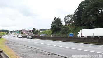 Preview 2 of Leak Hidden Cam - Eles vivem nas boleias de caminh&atilde_o e quando tem tempo fazem uma putaria nos mot&eacute_is de beira de estrada.