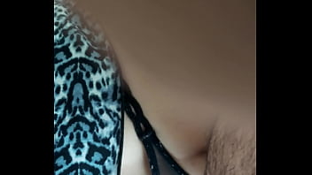 Preview 3 of Kinky Mvie - Mec&acirc_nico goza gostoso no meu cuzinho!! Amo sentir a porra desse pau peludo!!