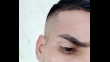 Preview 1 of Kristof Cale Pissing - V&iacute_deo de verificaci&oacute_n