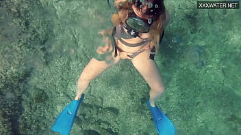Preview 2 of Desnudos Cine Mexicano - Hottest underwater sea erotics of Kasandra Lufi