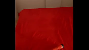 Preview 4 of Doggyi Style Feson - Sucer comme une salope toute en rouge