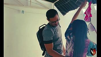 Preview 1 of Seachinsists - Voltou de Viagem e meteu gostoso na mulher