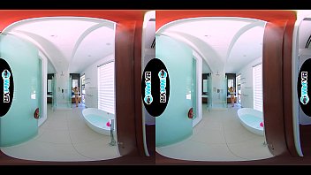 Preview 1 of Sakce Videos Neou - WETVR Bath Creeper Fills Up Step Sister In VR POV
