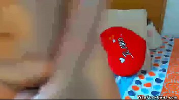 Preview 4 of Seachalexi Ferela - Shemale in bikini wanks and cums on cam