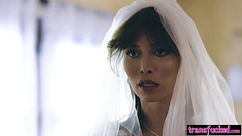 Preview 1 of Seachfucking Grant - TransFucked.com - Tranny Bride Korra Del Rio got petite gift Lola Fae before the wedding