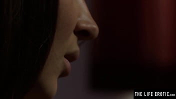 Preview 1 of Kackeline - Gorgeous girl watches herself in the mirror as she masturbates