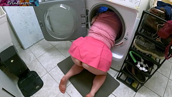 Preview 2 of Hindi Sexy Bp Xxx - Stepmom stuck in the washing machine takes it in both holes to keep it a secret