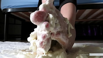 Preview 3 of Prgement Girl - Spray Cream on my feet