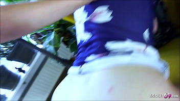 Preview 3 of Mom And Sonseliping Sex - Kurvige deutsche mit grossen echten Titten und Brille bei Amateur Sex mit Handy