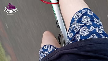 Preview 3 of Transexual Pajas - Isso acontece quando eu saio pedalar com tes&atilde_o